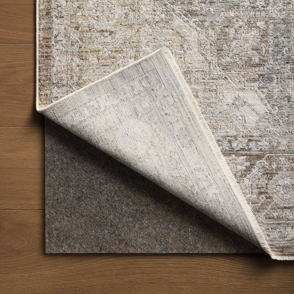 Haverford Rug in Ecru / Mist