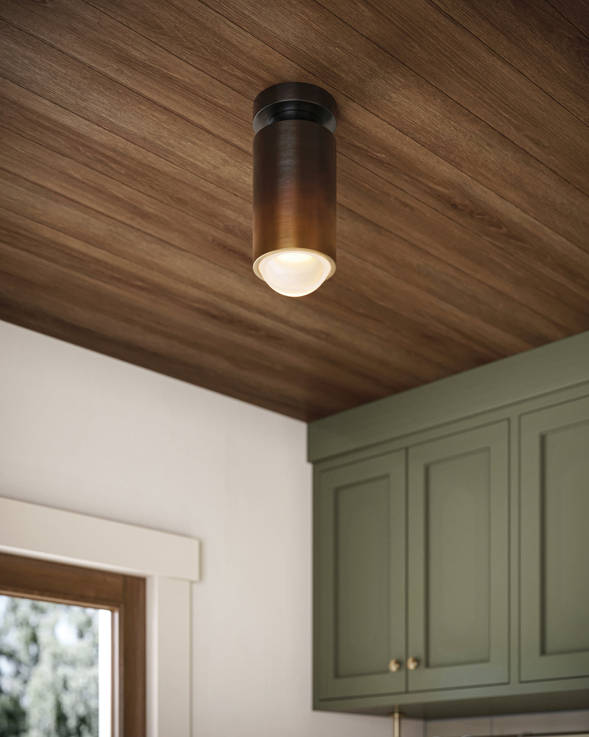Mendes Flush Mount in Gradient Brass